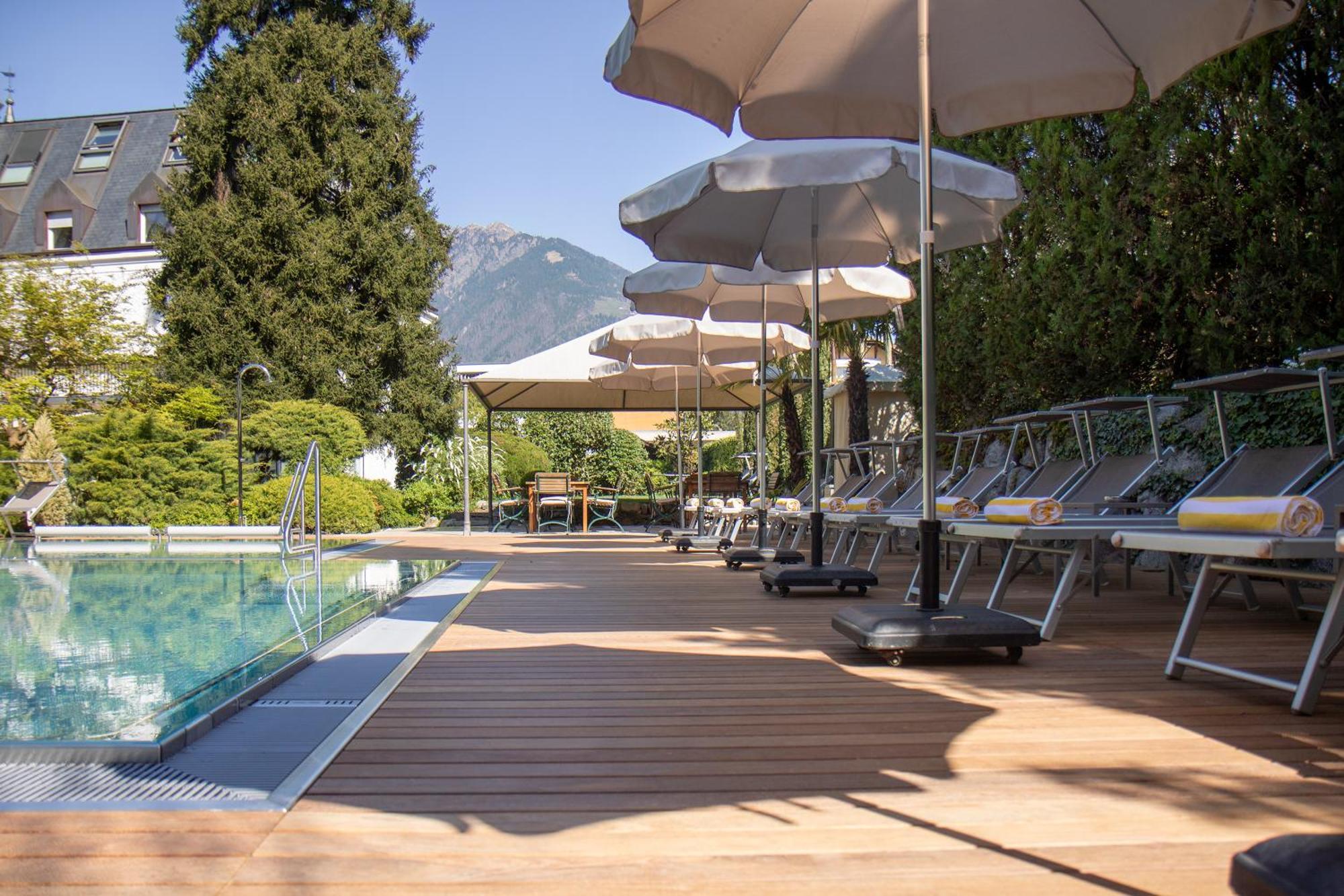 Hotel Sonnenhof Мерано Экстерьер фото
